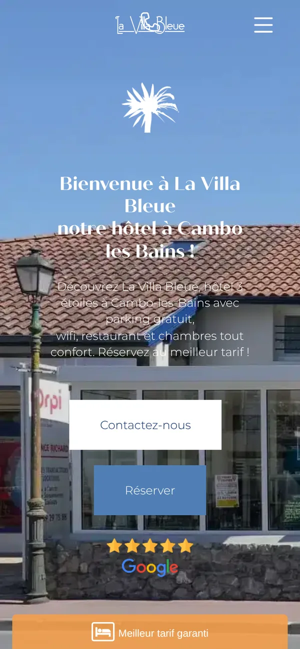 Version mobile du site de La Villa Bleue : bouton Réserver, note Google et bandeau Meilleur tarif garanti fixé en bas de l’écran